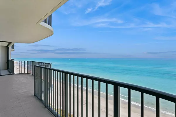 Tequesta, FL 33469,400 Beach RD 903