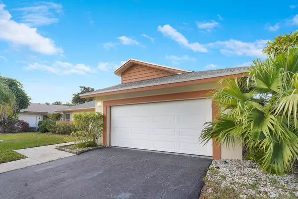 Boca Raton, FL 33428,20870 Sugarloaf LN