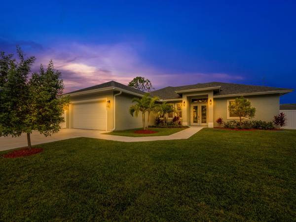 2265 SW Kenwick AVE, Port Saint Lucie, FL 34953