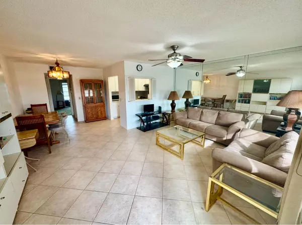 Boca Raton, FL 33434,72 Mansfield B