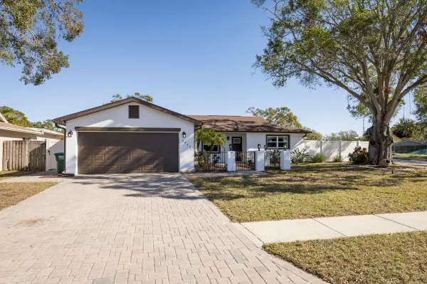 Seminole, FL 33777,8443 Denise DR