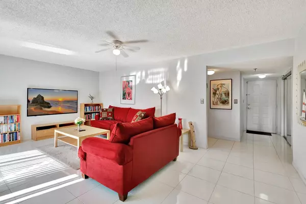 Delray Beach, FL 33444,1915 Lavers CIR E103