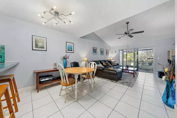 Jupiter, FL 33458,170 Pinewood CT