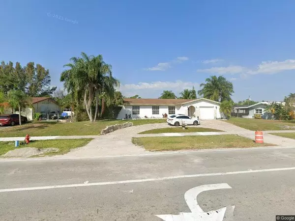 3213 Pinehurst DR, Lake Worth, FL 33467