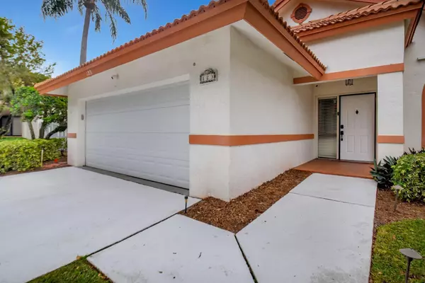 Boynton Beach, FL 33436,123 Executive CIR