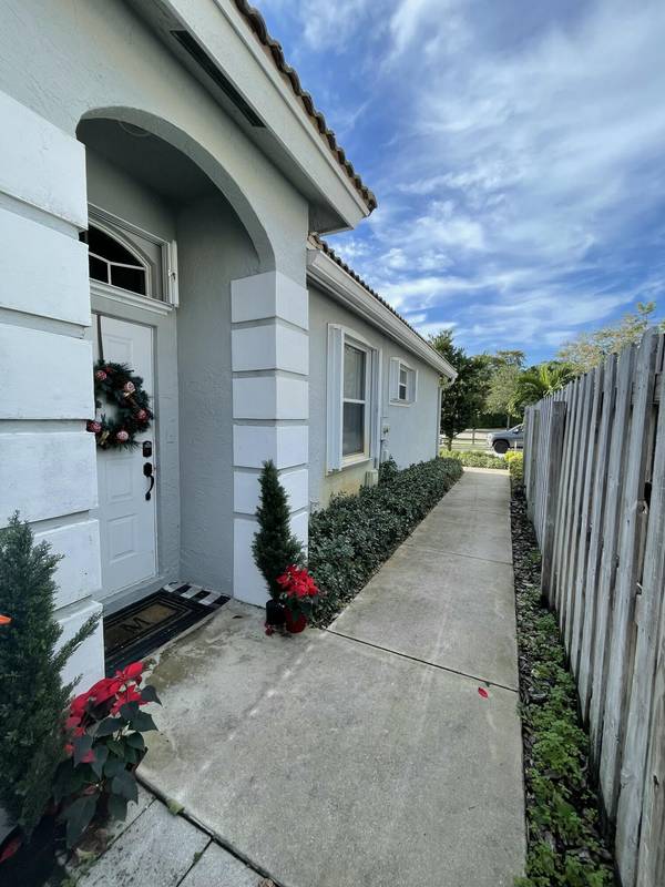 774 Via Toscana, Wellington, FL 33414