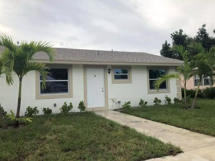 Greenacres, FL 33463,220 Perry AVE A