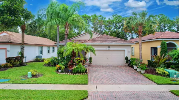 8195 Bellafiore WAY, Boynton Beach, FL 33472