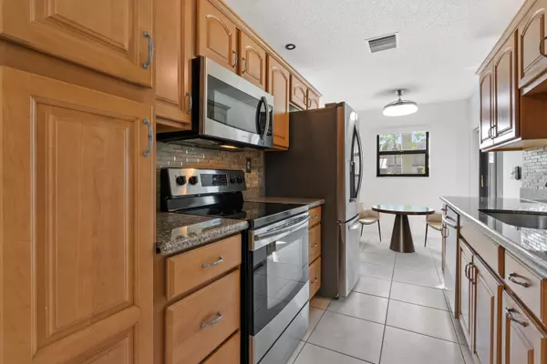 Delray Beach, FL 33484,5110 Nesting WAY B