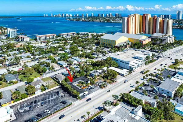 186 E Blue E Heron Blvd BLVD, Riviera Beach, FL 33404
