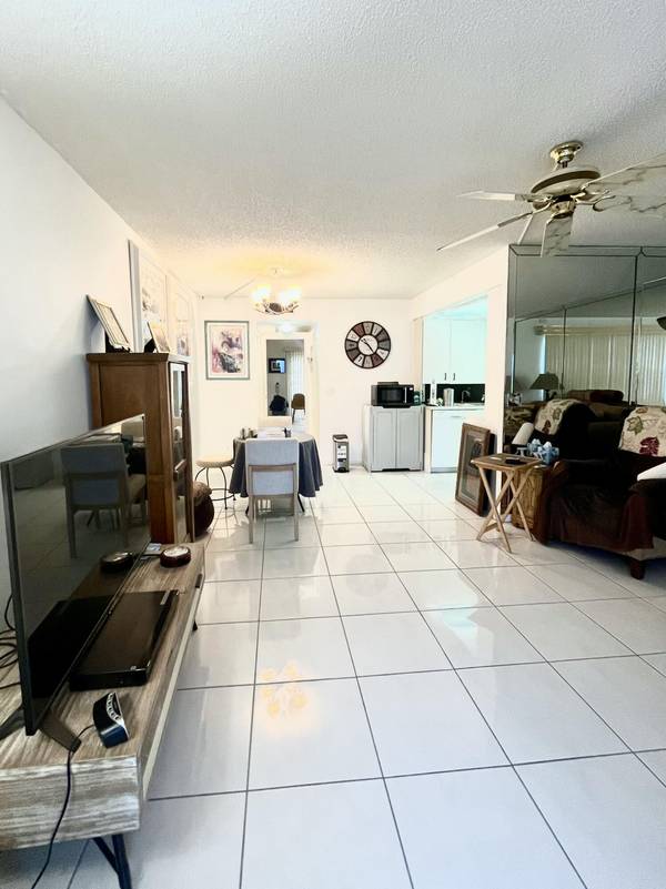 Boca Raton, FL 33434,1067 Yarmouth D