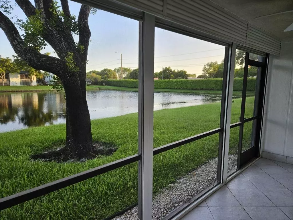 Delray Beach, FL 33484,15036 Ashland LN B50