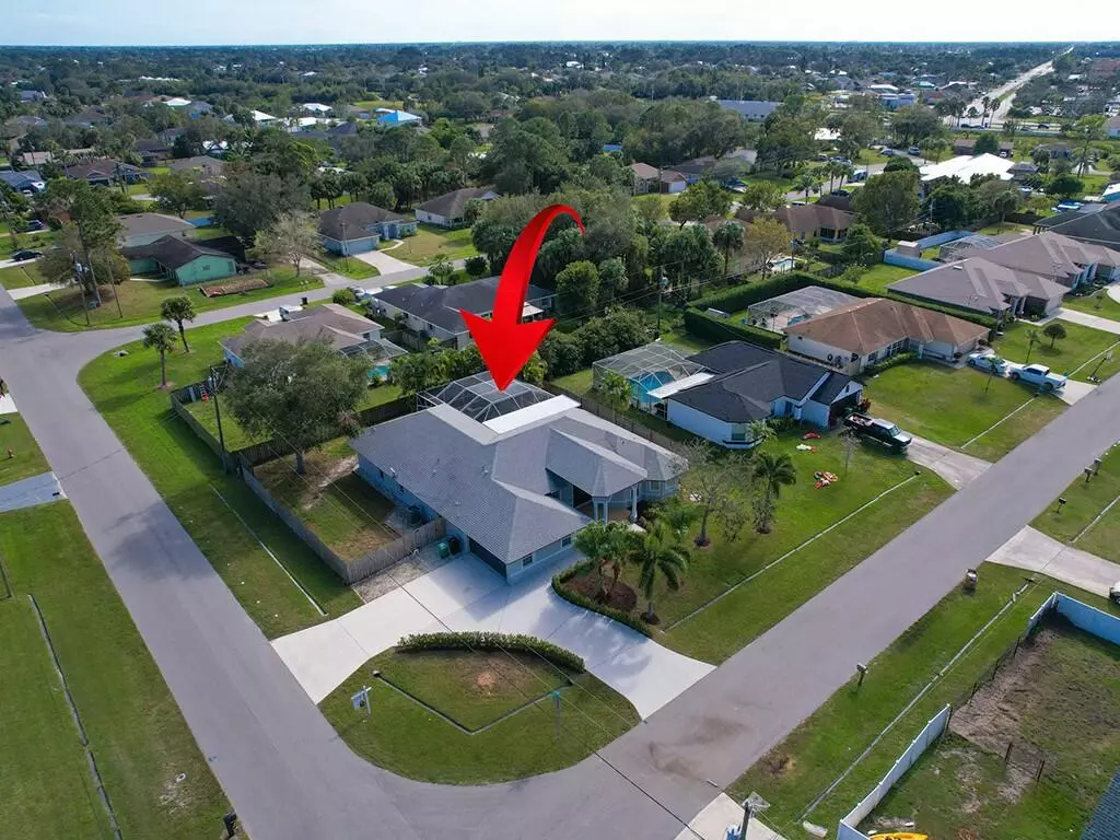 Port Saint Lucie, FL 34953,2598 SW National CIR