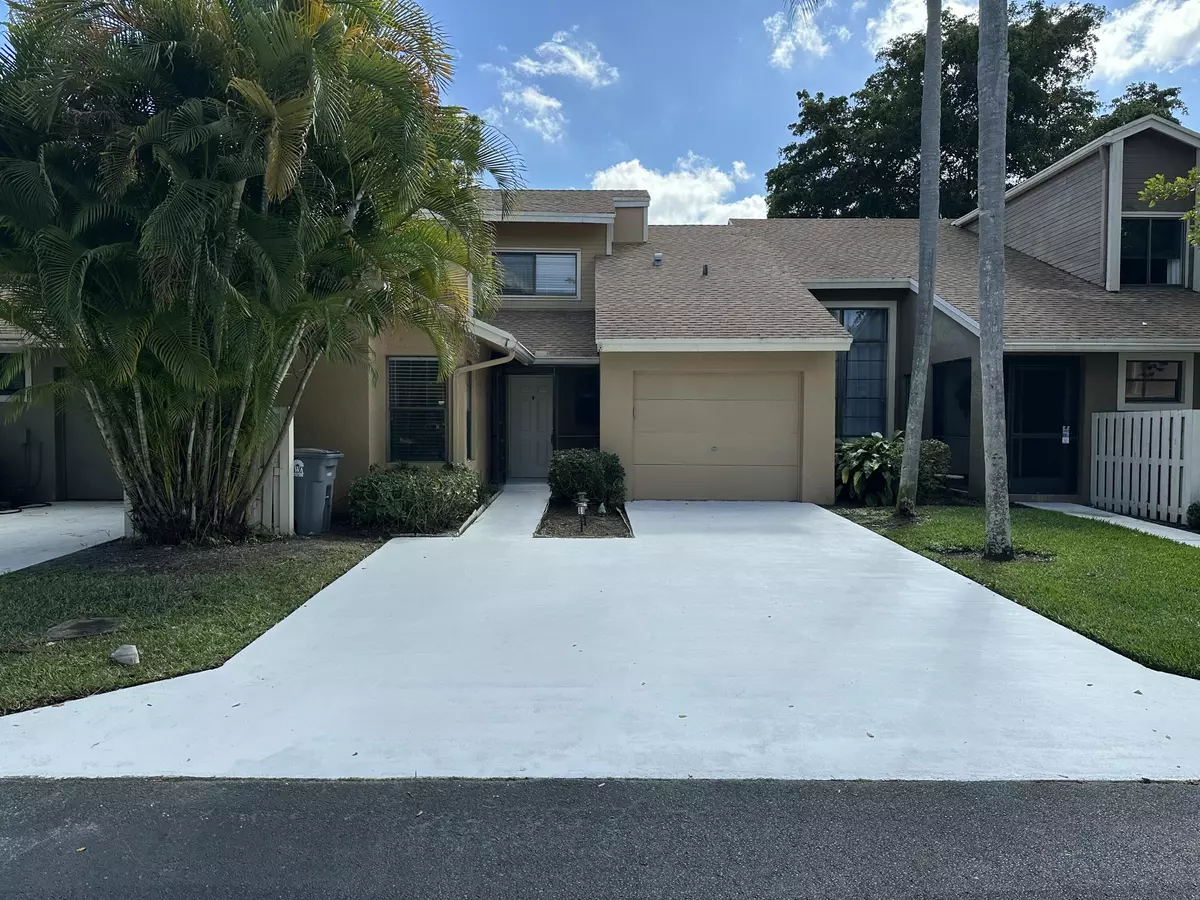 Boca Raton, FL 33428,22336 Woodspring DR