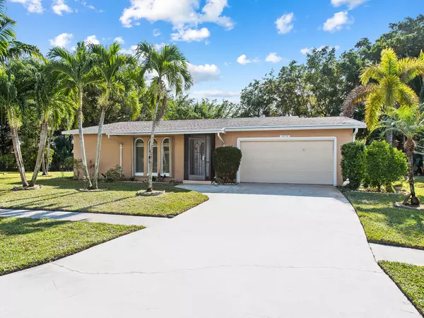 14718 Shadow Wood LN, Delray Beach, FL 33484