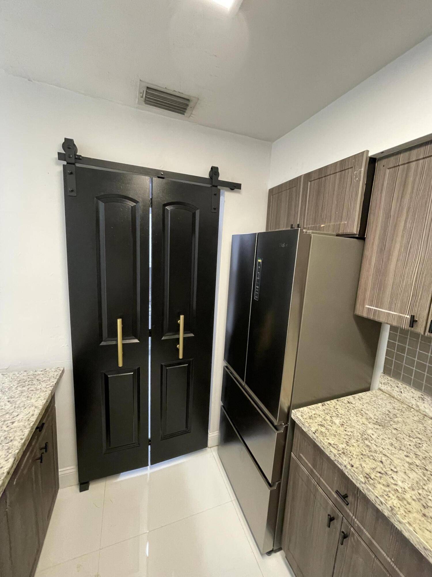 Pembroke Pines, FL 33024,1161 NW 78th AVE