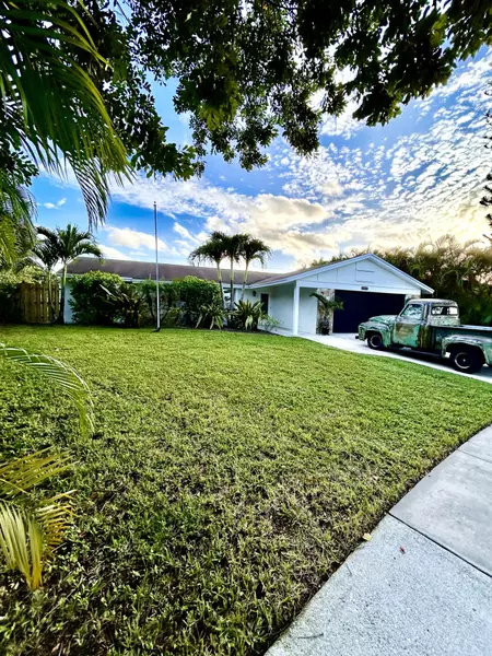 5220 Benjamin AVE, Boynton Beach, FL 33472