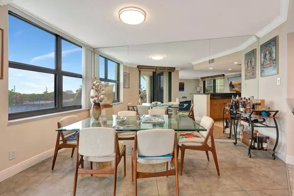 Singer Island, FL 33404,5420 N Ocean DR 206