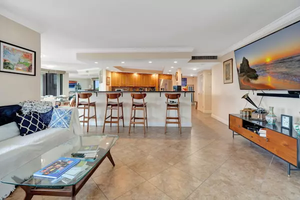 Singer Island, FL 33404,5420 N Ocean DR 206