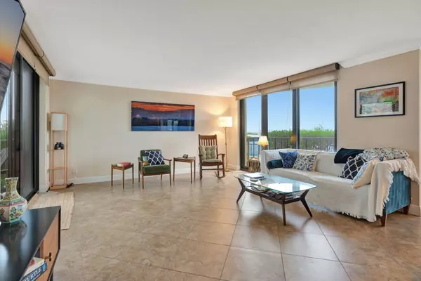 Singer Island, FL 33404,5420 N Ocean DR 206