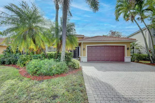 Lake Worth, FL 33463,5862 Bay Hill CIR