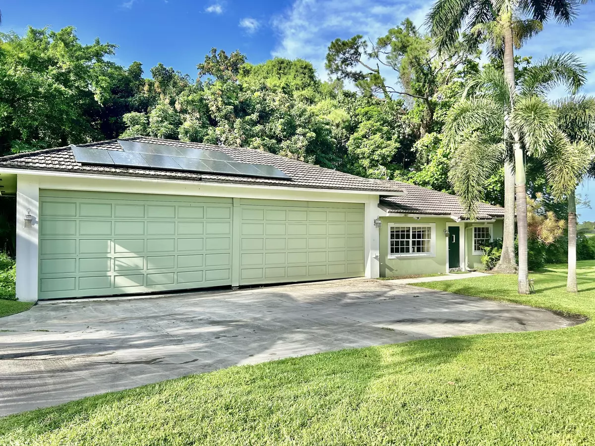 Lake Worth, FL 33462,6225 Pine DR Guest House