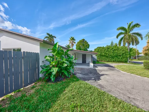 Boynton Beach, FL 33435,168 SE 27th PL