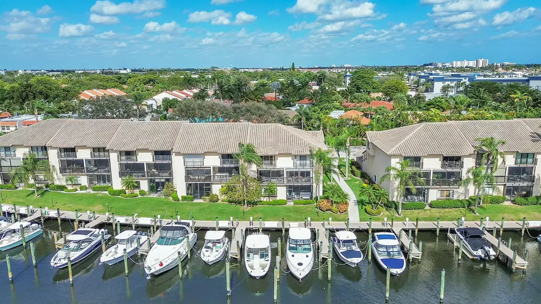 210 Captains Walk 701, Delray Beach, FL 33483