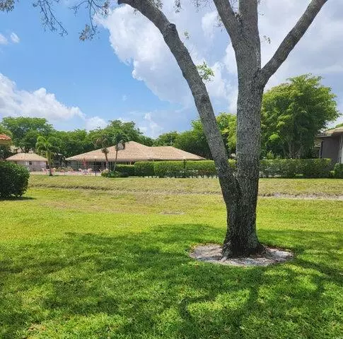 Boynton Beach, FL 33436,4685 E Laurel Tree RD