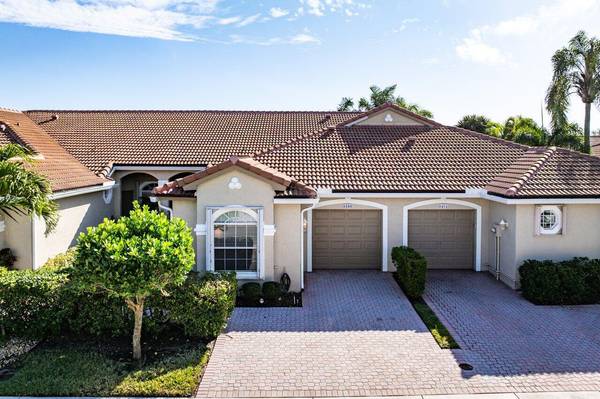 8398 Via Serena, Boca Raton, FL 33433