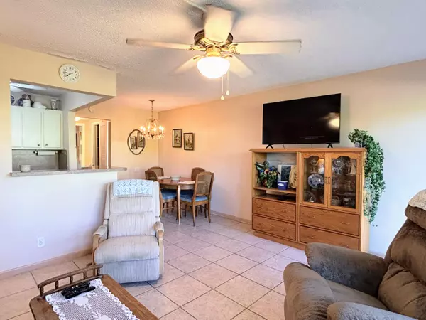 Boynton Beach, FL 33435,200 Horizons W 110