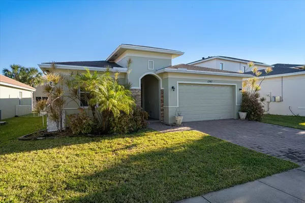 1367 NW Leonardo CIR, Port Saint Lucie, FL 34986