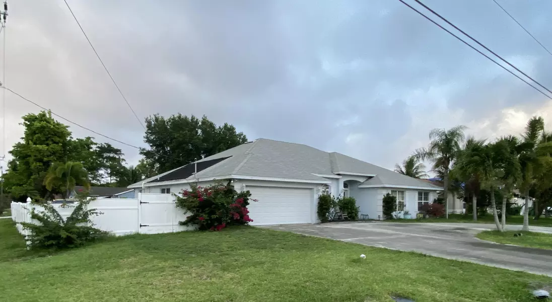 338 SW Sw Tulip BLVD, Port Saint Lucie, FL 34953