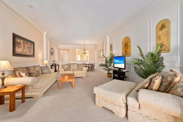 Hutchinson Island, FL 34949,16 W Harbour Isle DR 302