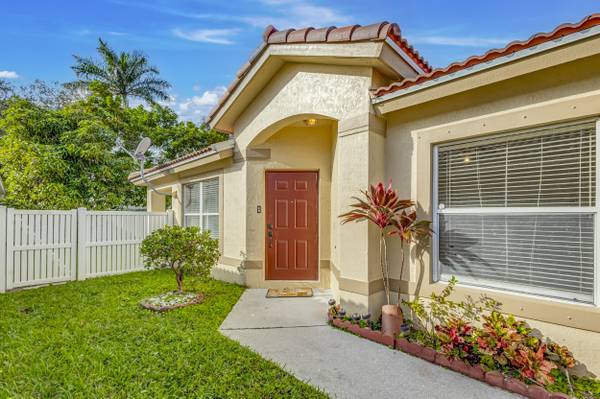 Boynton Beach, FL 33436,1053 Fosters Mill RD