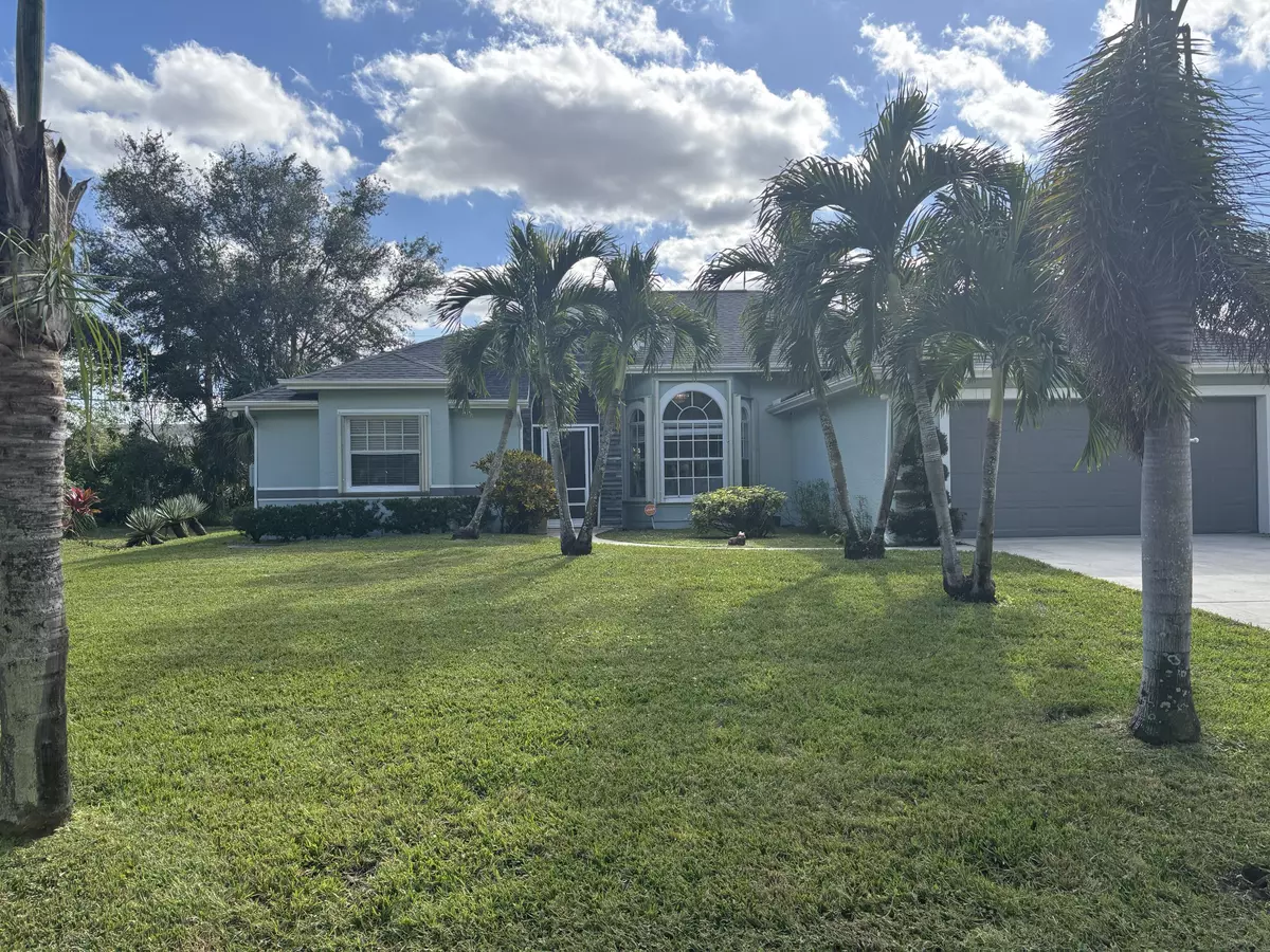 Port Saint Lucie, FL 34953,1674 SW Escobar