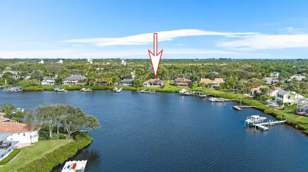 18371 SE Lakeside DR, Jupiter, FL 33469