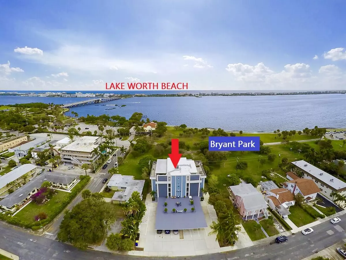 Lake Worth Beach, FL 33460,208 S Lakeside DR 102