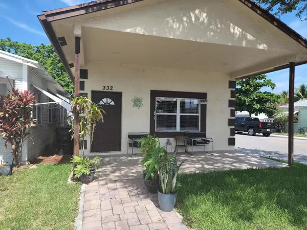 Lake Worth Beach, FL 33460,332 S E ST