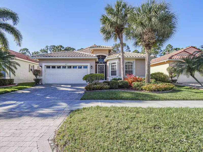 215 NW Chorale WAY, Port Saint Lucie, FL 34986