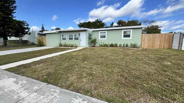 Lake Worth, FL 33462,3945 Ocala RD