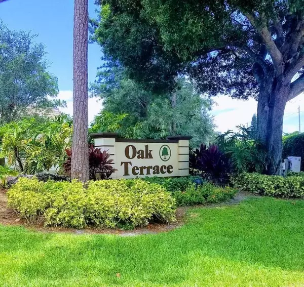 4233 Oak Terrace DR, Greenacres, FL 33463