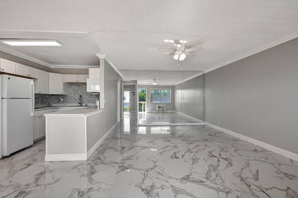 234 Norwich J, West Palm Beach, FL 33417