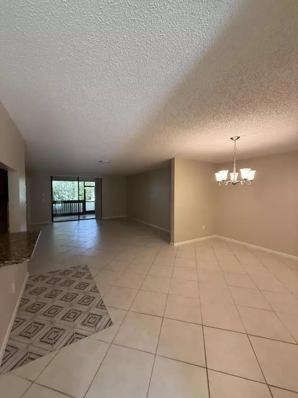 Boca Raton, FL 33428,9280 Sabal Ridge CIR A