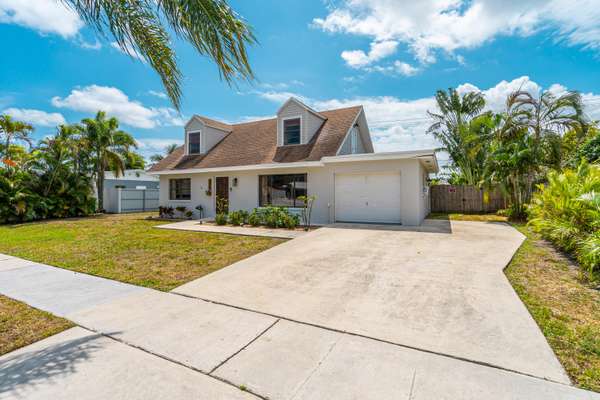 Palm Springs, FL 33461,337 Cypress LN