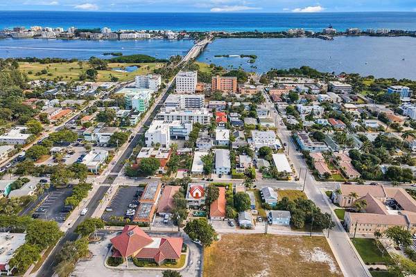 15 S Ocean Breeze 1 W, Lake Worth Beach, FL 33460