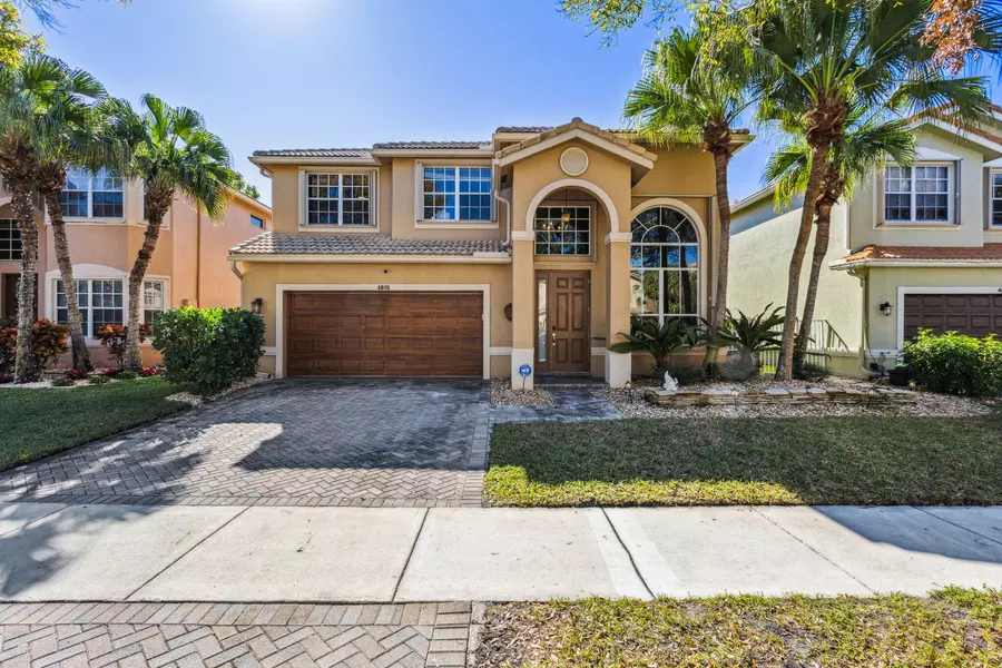 4816 S Classical BLVD, Delray Beach, FL 33445