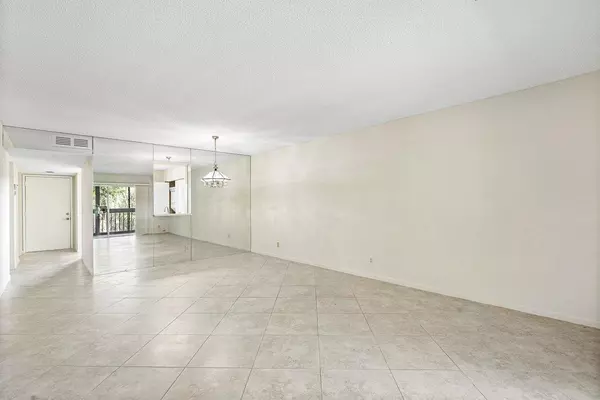 Delray Beach, FL 33446,7301 Amberly LN 410