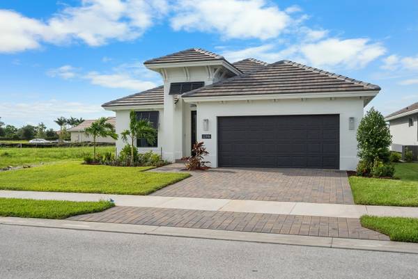 12398 SW Sunrise Lake TER, Port Saint Lucie, FL 34987