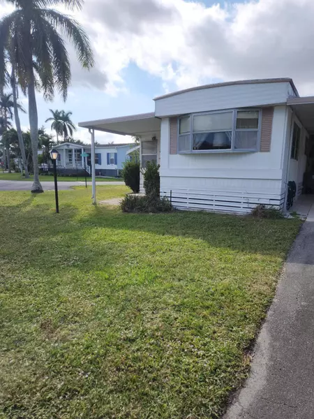 12375 S Military TRL 129, Boynton Beach, FL 33436